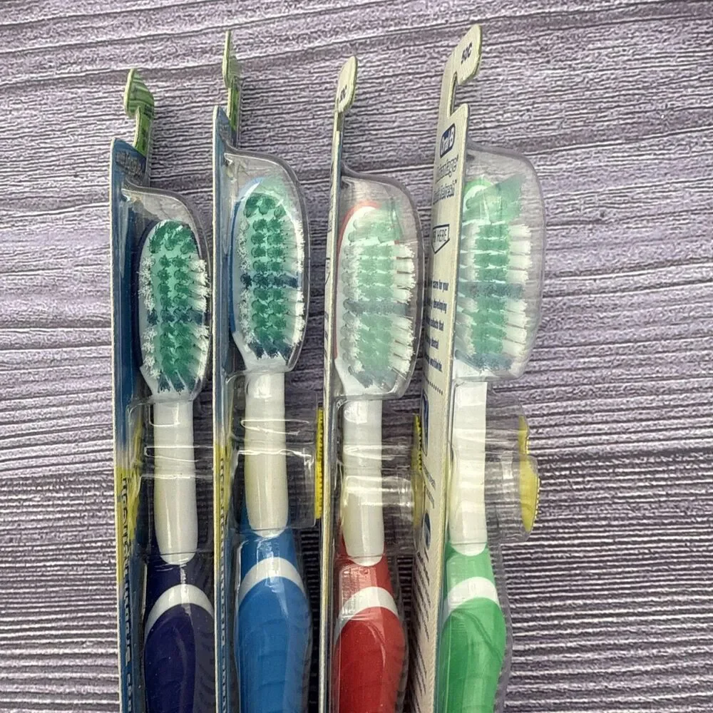 4 LOT Oral-B Advantage Breath Refresh SOFT 50C Bristles (40) Indicator VTG USA